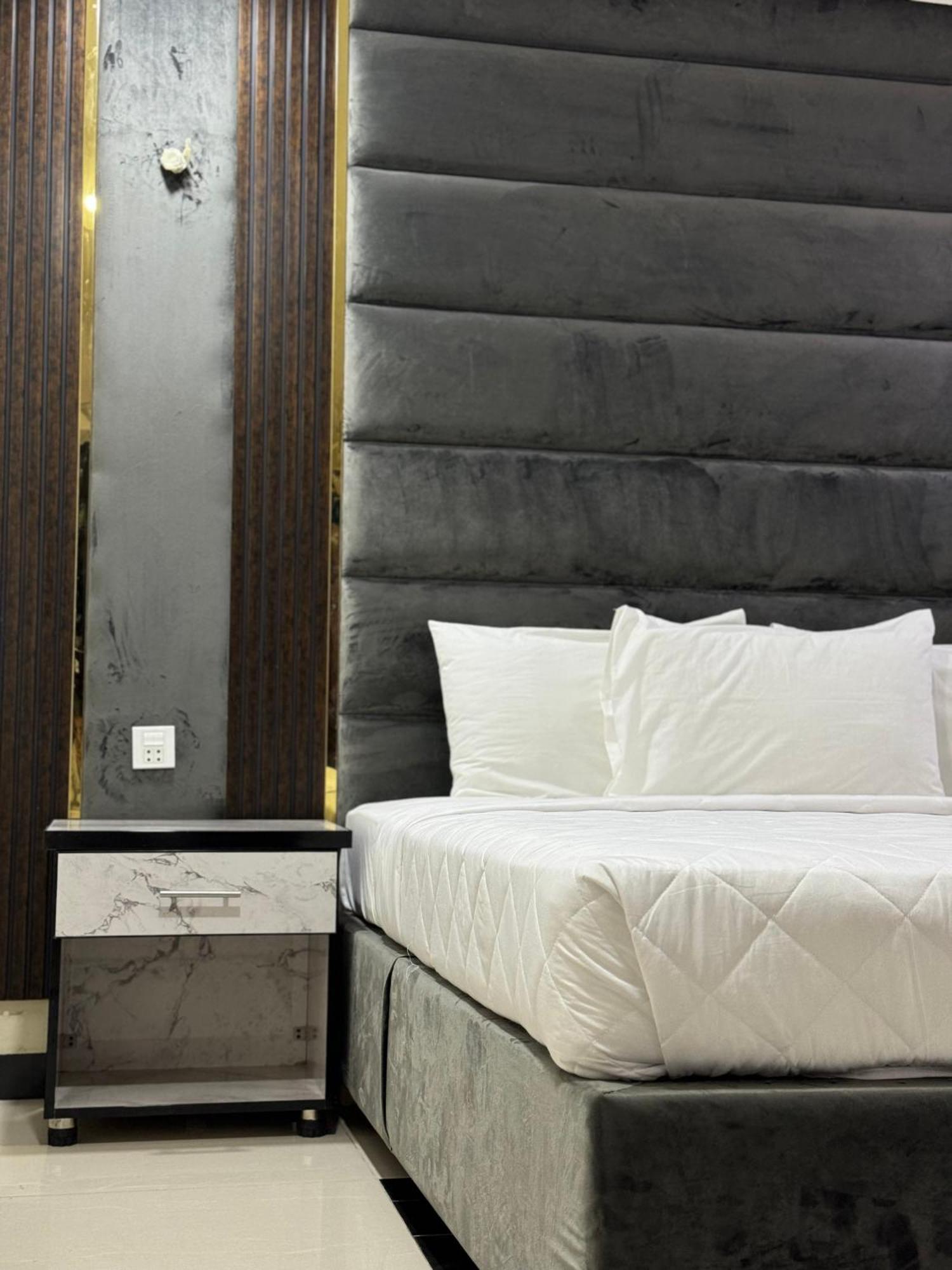 Rose Valet Guest House Islamabad Exterior photo