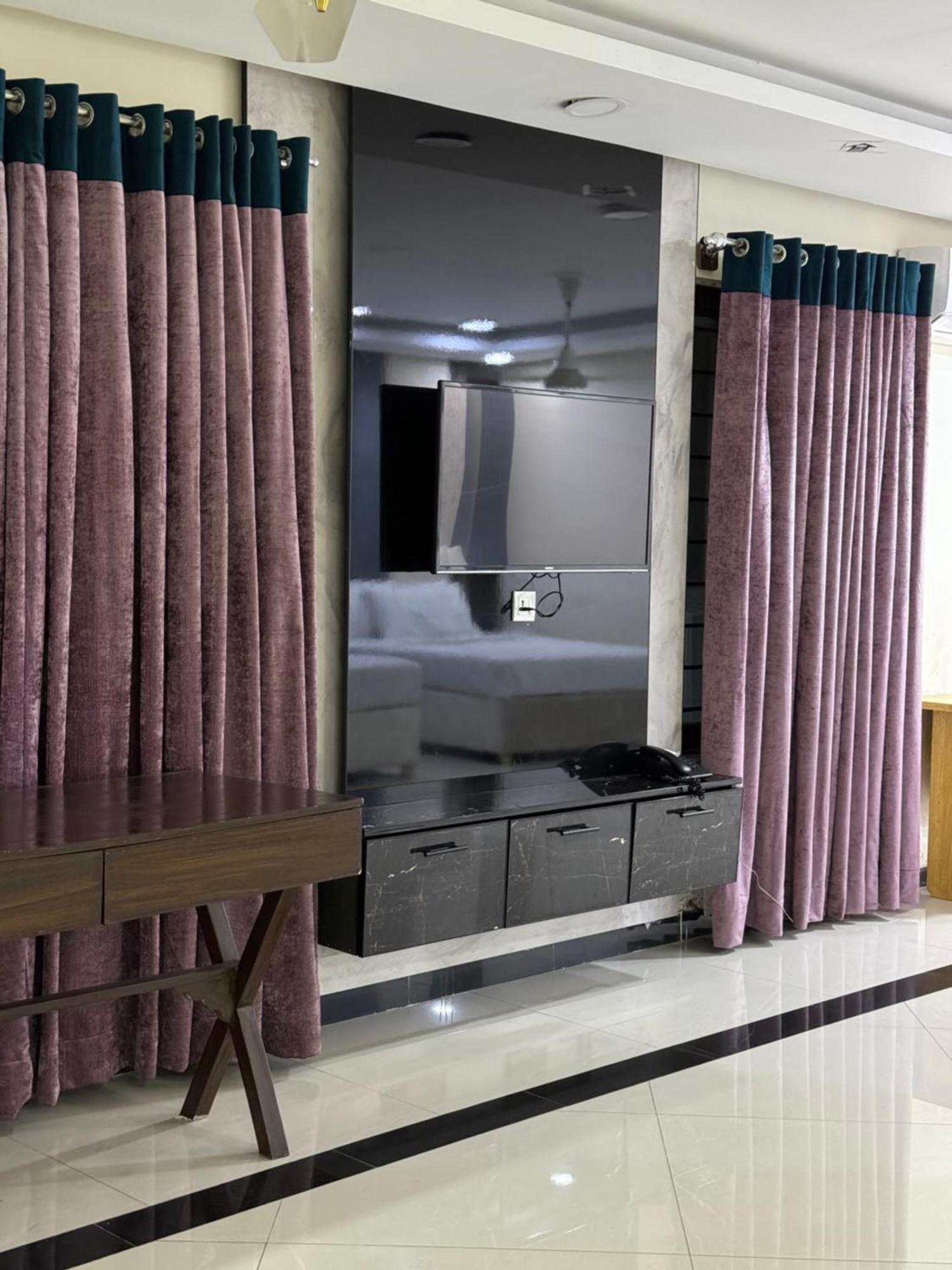 Rose Valet Guest House Islamabad Exterior photo
