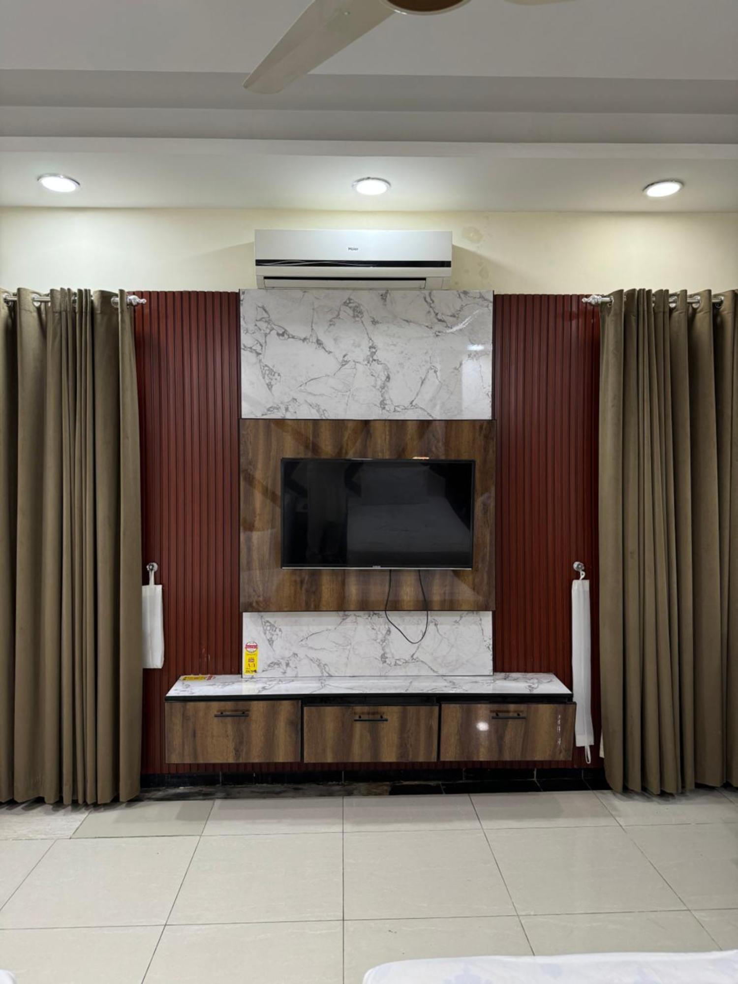 Rose Valet Guest House Islamabad Exterior photo