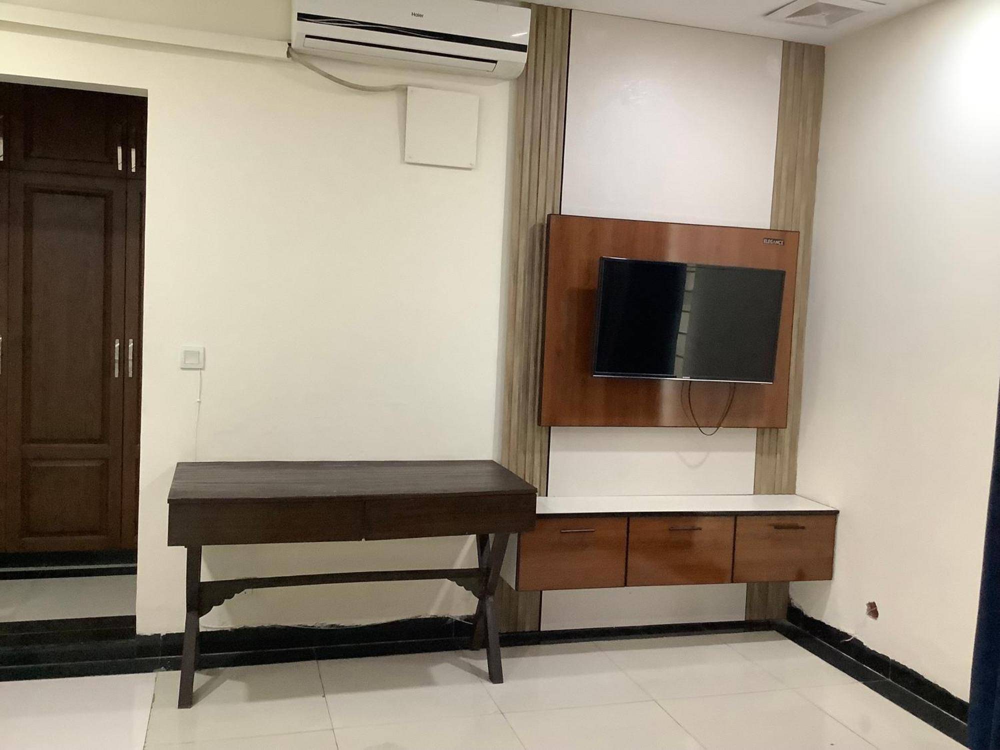 Rose Valet Guest House Islamabad Exterior photo