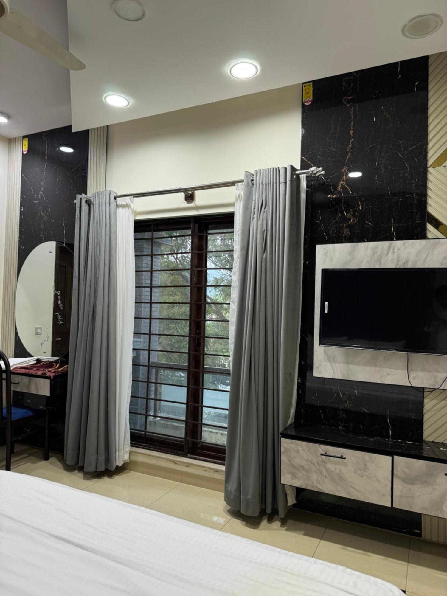 Rose Valet Guest House Islamabad Exterior photo